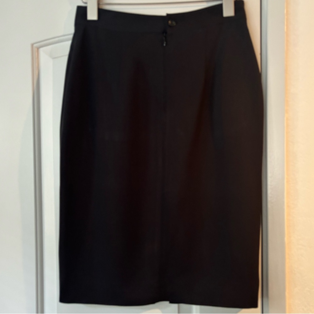 L’agence gorgeous black skirt - Picture 2 of 4